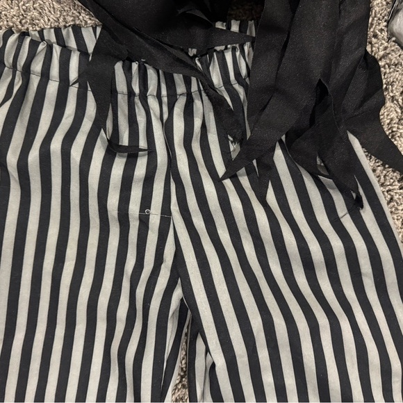 Spirit Halloween Skeleton pirate costume - Medium - Picture 7 of 12